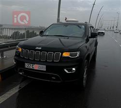 جیپ گراند شیرۆکی